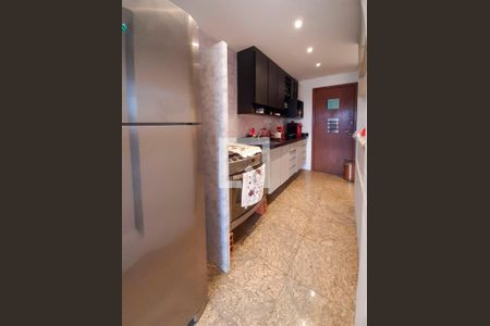 Cozinha de apartamento à venda com 3 quartos, 210m² em Barra da Tijuca, Rio de Janeiro