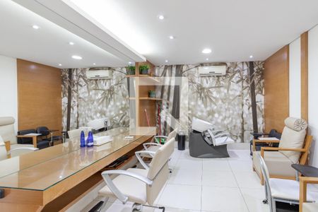 Apartamento à venda com 111m², 2 quartos e 2 vagas Apartamento à venda com 111m², 2 quartos e 2 vagasSalão de Beleza