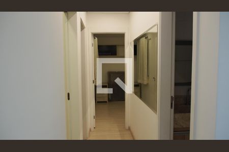 Corredor de apartamento para alugar com 3 quartos, 71m² em Vila Nambi, Jundiaí