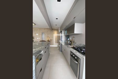 Apartamento à venda com 91m², 2 quartos e 2 vagasCozinha