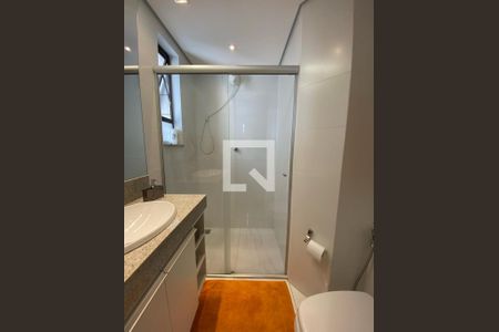 Apartamento à venda com 85m², 2 quartos e 2 vagasBanheiro da Suíte