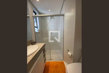 Apartamento à venda com 85m², 2 quartos e 2 vagasBanheiro da Suíte