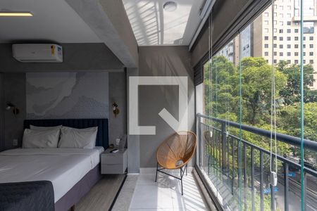 Varanda de kitnet/studio à venda com 1 quarto, 32m² em Indianópolis, São Paulo