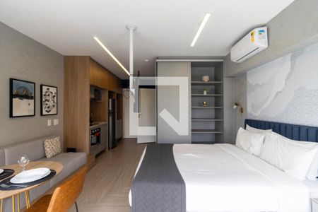 Sala e quarto de kitnet/studio à venda com 1 quarto, 32m² em Indianópolis, São Paulo