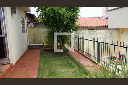 Casa à venda com 170m², 2 quartos e 4 vagasQuintal