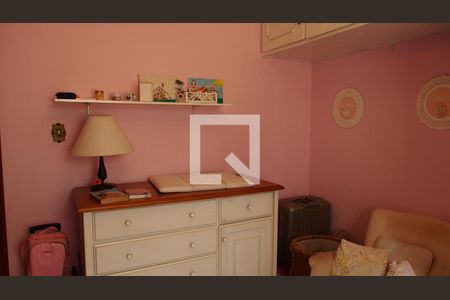 Casa à venda com 170m², 2 quartos e 4 vagasQuarto 2