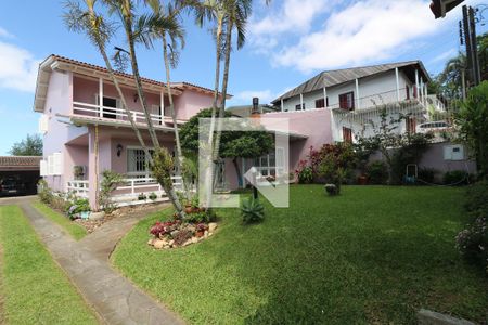 Casa à venda com 248m², 4 quartos e 3 vagas Casa à venda com 248m², 4 quartos e 3 vagasJardim