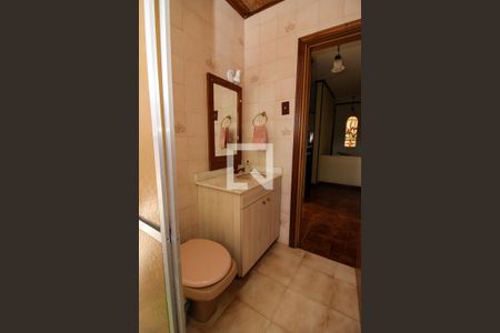 Casa à venda com 248m², 4 quartos e 3 vagas Casa à venda com 248m², 4 quartos e 3 vagasBanheiro 1