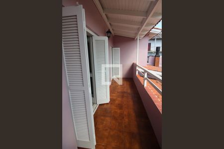 Casa à venda com 248m², 4 quartos e 3 vagas Casa à venda com 248m², 4 quartos e 3 vagasSacada do Quarto Suíte