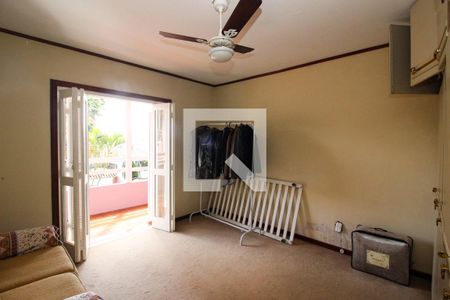 Casa à venda com 248m², 4 quartos e 3 vagas Casa à venda com 248m², 4 quartos e 3 vagasQuarto 1