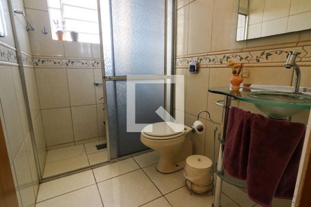 Casa à venda com 248m², 4 quartos e 3 vagas Casa à venda com 248m², 4 quartos e 3 vagasBanheiro 2