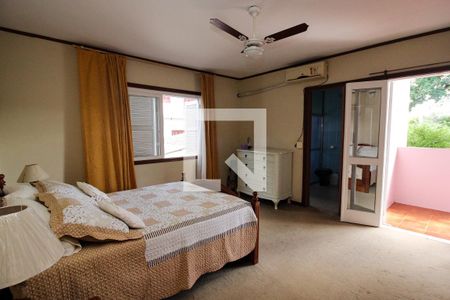 Casa à venda com 248m², 4 quartos e 3 vagas Casa à venda com 248m², 4 quartos e 3 vagasQuarto Suíte