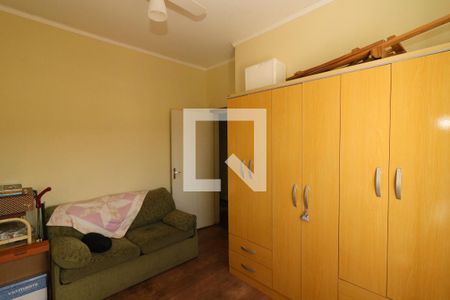 Casa à venda com 248m², 4 quartos e 3 vagas Casa à venda com 248m², 4 quartos e 3 vagasQuarto 3