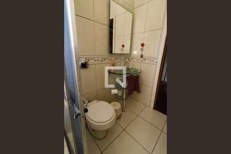 Casa à venda com 248m², 4 quartos e 3 vagas Casa à venda com 248m², 4 quartos e 3 vagasBanheiro 2