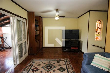 Casa à venda com 248m², 4 quartos e 3 vagas Casa à venda com 248m², 4 quartos e 3 vagasSala de TV