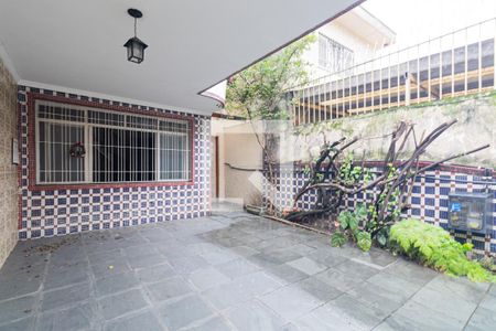 Casa à venda com 130m², 2 quartos e 2 vagas Casa à venda com 130m², 2 quartos e 2 vagasGaragem