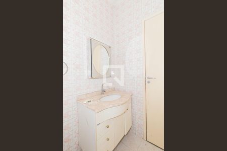 Casa à venda com 130m², 2 quartos e 2 vagas Casa à venda com 130m², 2 quartos e 2 vagasBanheiro 2