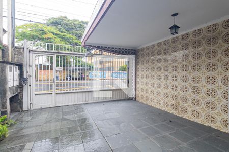 Casa à venda com 130m², 2 quartos e 2 vagas Casa à venda com 130m², 2 quartos e 2 vagasGaragem