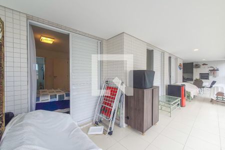 Apartamento para alugar com 111m², 3 quartos e 2 vagas Apartamento para alugar com 111m², 3 quartos e 2 vagasVaranda