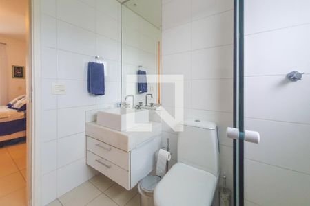 Apartamento para alugar com 111m², 3 quartos e 2 vagas Apartamento para alugar com 111m², 3 quartos e 2 vagasBanheiro da Suíte