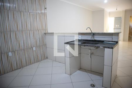 Cozinha e Área de Serviço de casa para alugar com 1 quarto, 40m² em Vila Isolina Mazzei, São Paulo