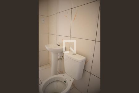 Banheiro de casa para alugar com 1 quarto, 40m² em Vila Isolina Mazzei, São Paulo