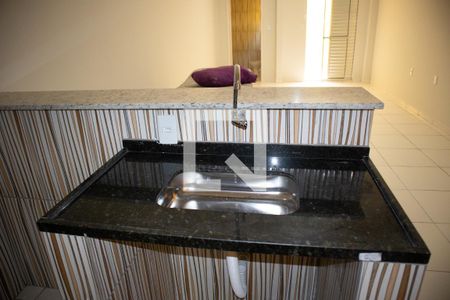 Cozinha de casa para alugar com 1 quarto, 40m² em Vila Isolina Mazzei, São Paulo