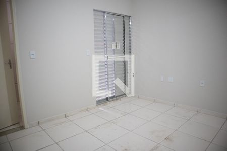 Quarto 1 de casa para alugar com 1 quarto, 40m² em Vila Isolina Mazzei, São Paulo