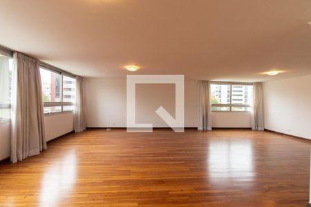 Sala de TV de apartamento para alugar com 4 quartos, 388m² em Batel, Curitiba