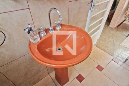 Casa à venda com 270m², 2 quartos e 2 vagasBanheiro