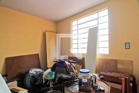 Casa à venda com 270m², 2 quartos e 2 vagasQuarto de Serviço