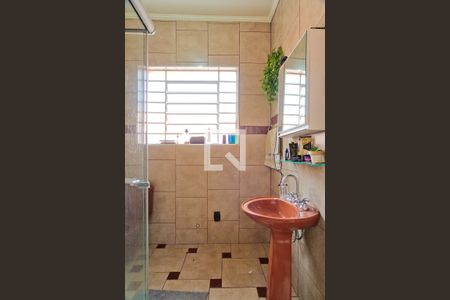 Casa à venda com 270m², 2 quartos e 2 vagasBanheiro