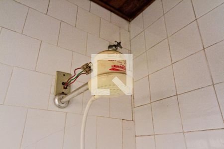 Casa à venda com 270m², 2 quartos e 2 vagasBanheiro de Serviço