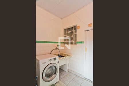 Casa à venda com 270m², 2 quartos e 2 vagasÁrea de Serviço