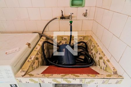 Casa à venda com 270m², 2 quartos e 2 vagasÁrea de Serviço