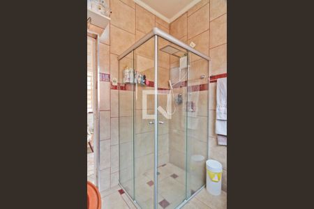 Casa à venda com 270m², 2 quartos e 2 vagasBanheiro