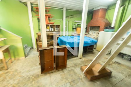 Casa à venda com 240m², 2 quartos e 7 vagas Casa à venda com 240m², 2 quartos e 7 vagasGaragem/Oficina