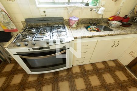 Casa à venda com 240m², 2 quartos e 7 vagas Casa à venda com 240m², 2 quartos e 7 vagasCozinha