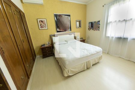 Casa à venda com 240m², 2 quartos e 7 vagas Casa à venda com 240m², 2 quartos e 7 vagasQuarto 2