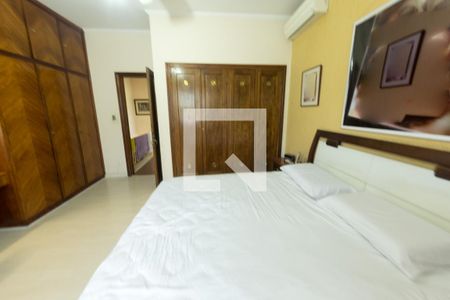 Casa à venda com 240m², 2 quartos e 7 vagas Casa à venda com 240m², 2 quartos e 7 vagasQuarto 2