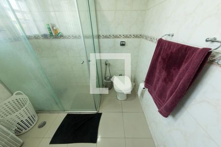 Casa à venda com 240m², 2 quartos e 7 vagas Casa à venda com 240m², 2 quartos e 7 vagasBanheiro