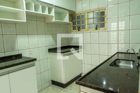 Casa para alugar com 150m², 3 quartos e 2 vagasCozinha