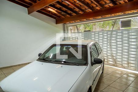 Casa para alugar com 150m², 3 quartos e 2 vagasFrente da casa-Garagem