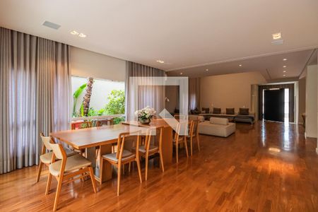 Sala de casa de condomínio à venda com 4 quartos, 732m² em Condomínio Melville (tamboré), Santana de Parnaíba