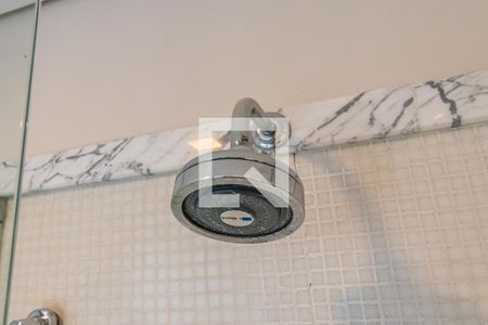 Casa de condomínio à venda com 732m², 4 quartos e 3 vagas Casa de condomínio à venda com 732m², 4 quartos e 3 vagasBanheiro da Suíte 2