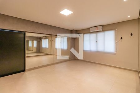 Casa de condomínio à venda com 732m², 4 quartos e 3 vagas Casa de condomínio à venda com 732m², 4 quartos e 3 vagasAcademia