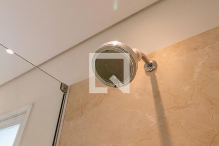 Casa de condomínio à venda com 732m², 4 quartos e 3 vagas Casa de condomínio à venda com 732m², 4 quartos e 3 vagasBanheiro 2 da Suíte 4