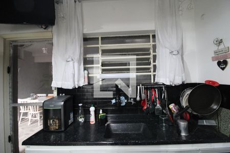 Casa à venda com 130m², 2 quartos e 2 vagasCozinha