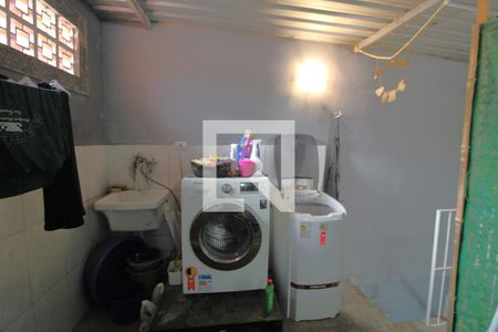 Casa à venda com 130m², 2 quartos e 2 vagasLavanderia