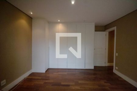 Apartamento à venda com 385m², 6 quartos e 6 vagasSuíte 4